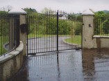 Steel driveway gates