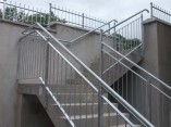 outdoor-steps-railings